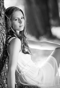 grayscale photo of woman thumbnail