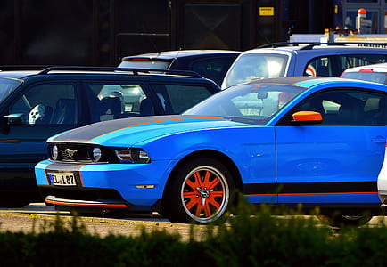 blue Ford Mustang thumbnail