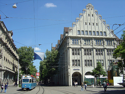 The Bahnhofstrasse in Zurich thumbnail