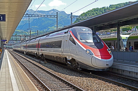 red and white train thumbnail