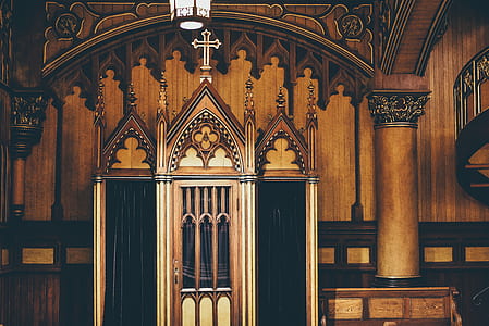 cathedral interior thumbnail