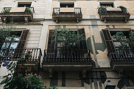 Townhouses in Barcelona, Spain thumbnail
