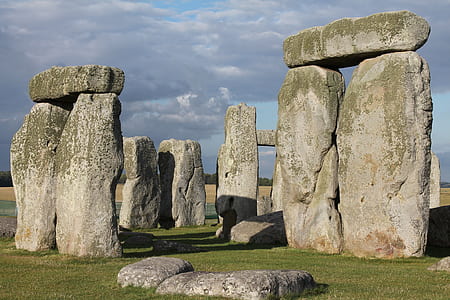 Stone Hinge England thumbnail