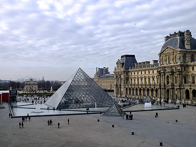 The Louvre, Paris thumbnail