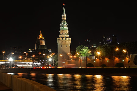 photograhy of Kremlin Moscow during nightime thumbnail