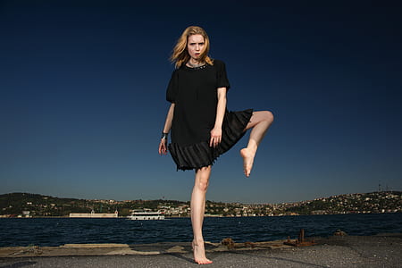 woman posing for picture thumbnail