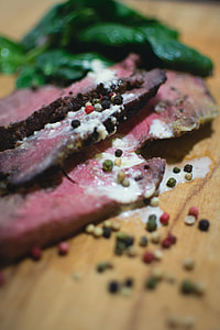 Pepper Roast Beef Steak thumbnail