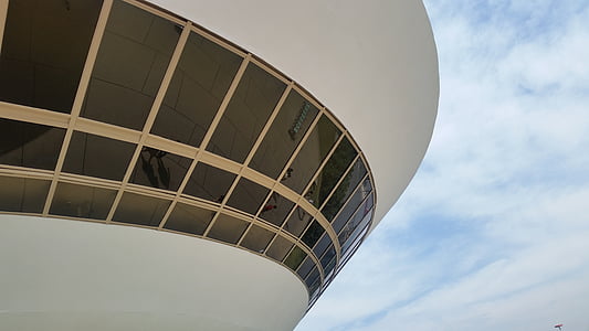 photography of structure thumbnail