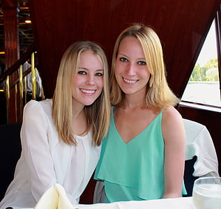 photo of two sitting women thumbnail