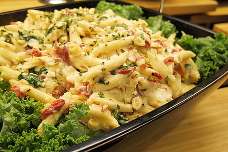 baked mac in black ceramic bowl thumbnail