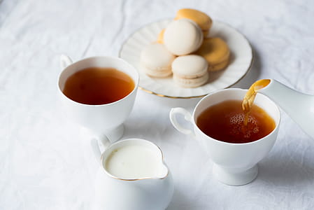 Tea and macarons thumbnail