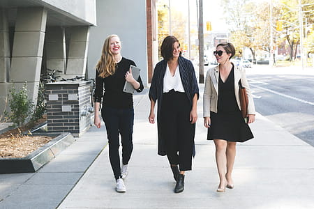 Business People Walking In City Photo thumbnail
