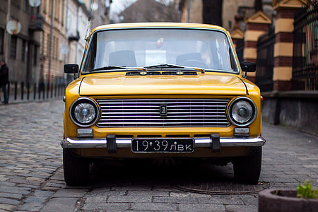 yellow Lada Vaz parked during daytime thumbnail