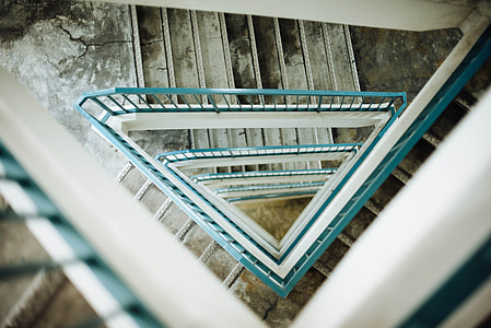 photo of stairs thumbnail