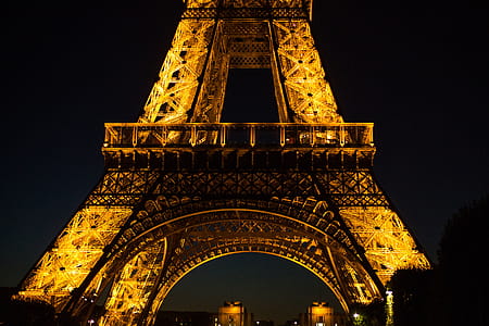 Eiffel Tower at Night thumbnail