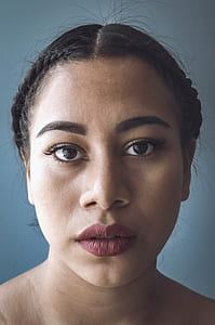 woman face thumbnail