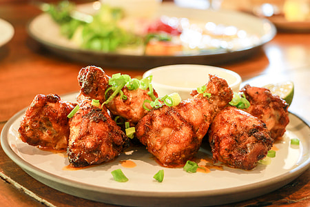 meat balls on plate thumbnail