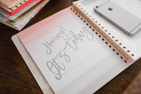Pink calendar thumbnail