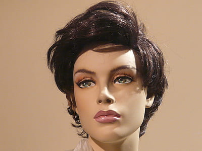 female mannequin with short hair thumbnail