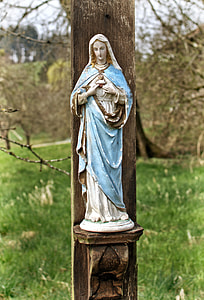 Mother Mary statuette thumbnail