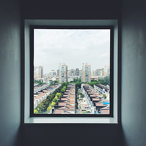 photo of city buildings thumbnail