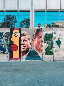 two U.S. president paintings thumbnail