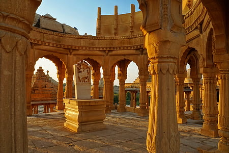 brown temple ruins thumbnail