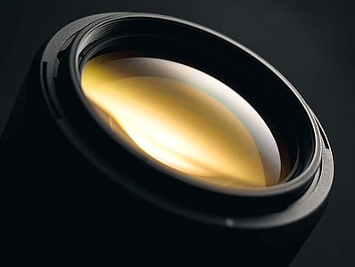 closeup photography of camera lens thumbnail