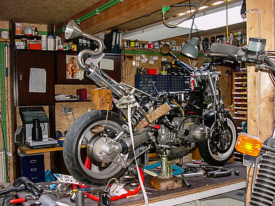 motorcycle being modified thumbnail