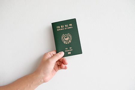 person holding Korea passport thumbnail