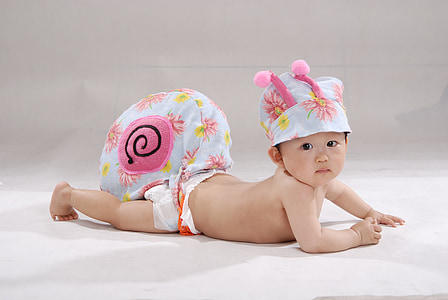 baby's white hat thumbnail