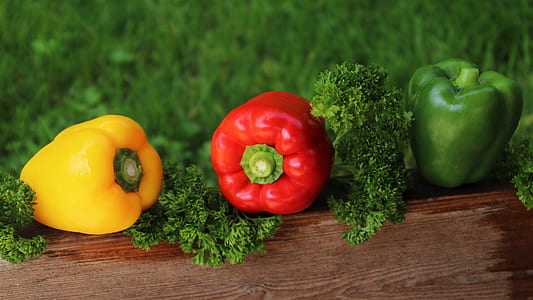 selective focus of three bell peppers thumbnail