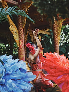 woman dancing thumbnail