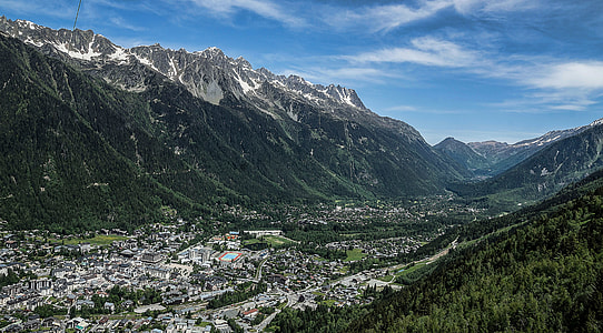 aerial photography of green trees across mountain thumbnail