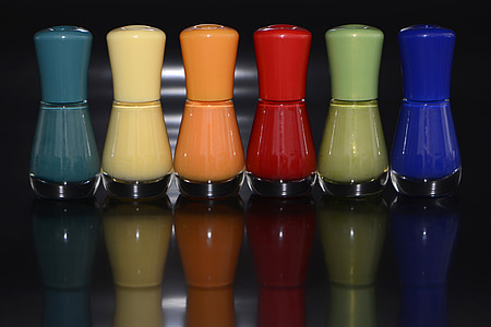 closeup photo of six assorted-color ceramic condiments shakers thumbnail