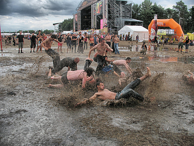 mosh pit thumbnail