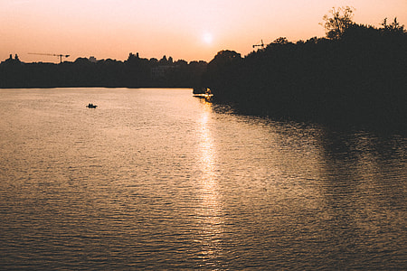 Sunset on a lake thumbnail