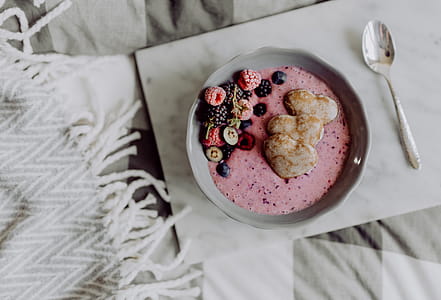 Bowl with yoghurt, gingerbread and fruit thumbnail
