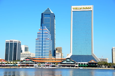 Well's Fargo building thumbnail