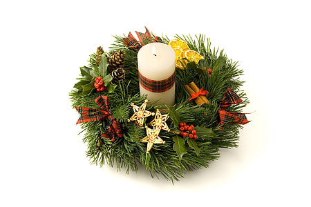 grass wreath with white candle thumbnail