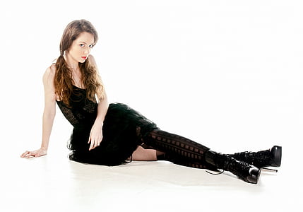 woman wearing black sleeveless dress thumbnail