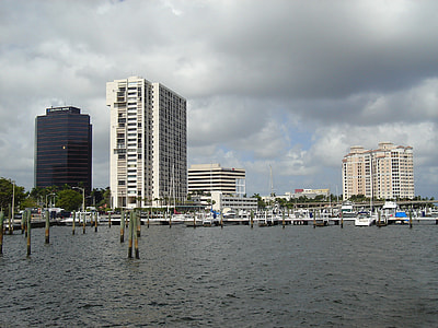 Flagler Drive and Skyline in West Palm Beach, Florida thumbnail