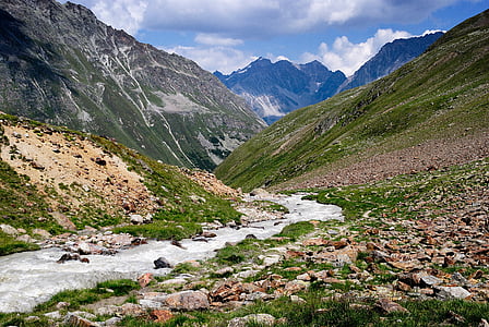 mountain trail thumbnail