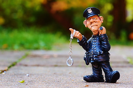 policeman figure thumbnail