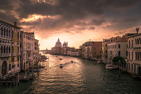 Grand Canal, Italy at sunset thumbnail
