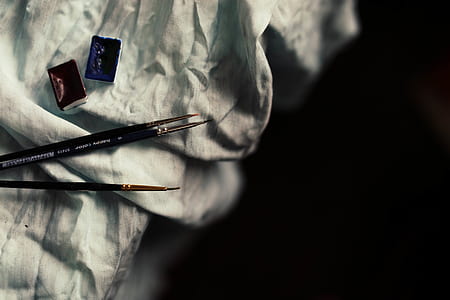 three black needles with paint colors thumbnail