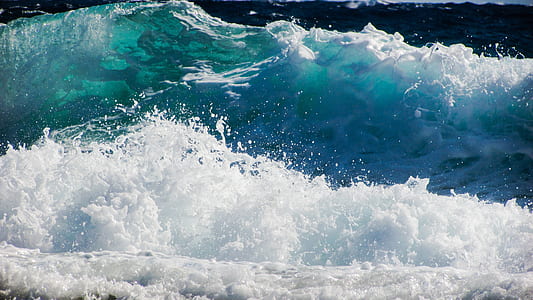 beach waves thumbnail
