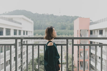 woman facing sideways thumbnail