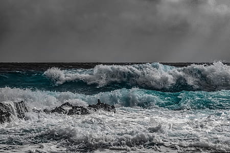 ocean waves thumbnail