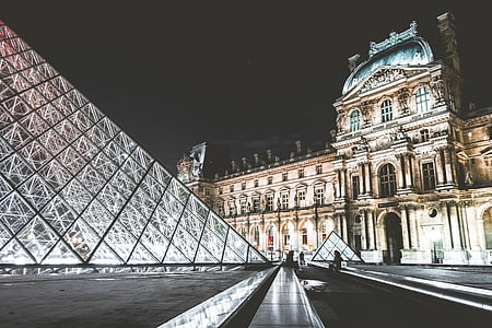 Louver, Paris thumbnail